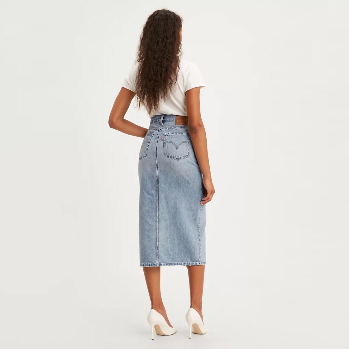 Good Neighbour | Levi's Button Front Midi Skirt (Blue Cell)